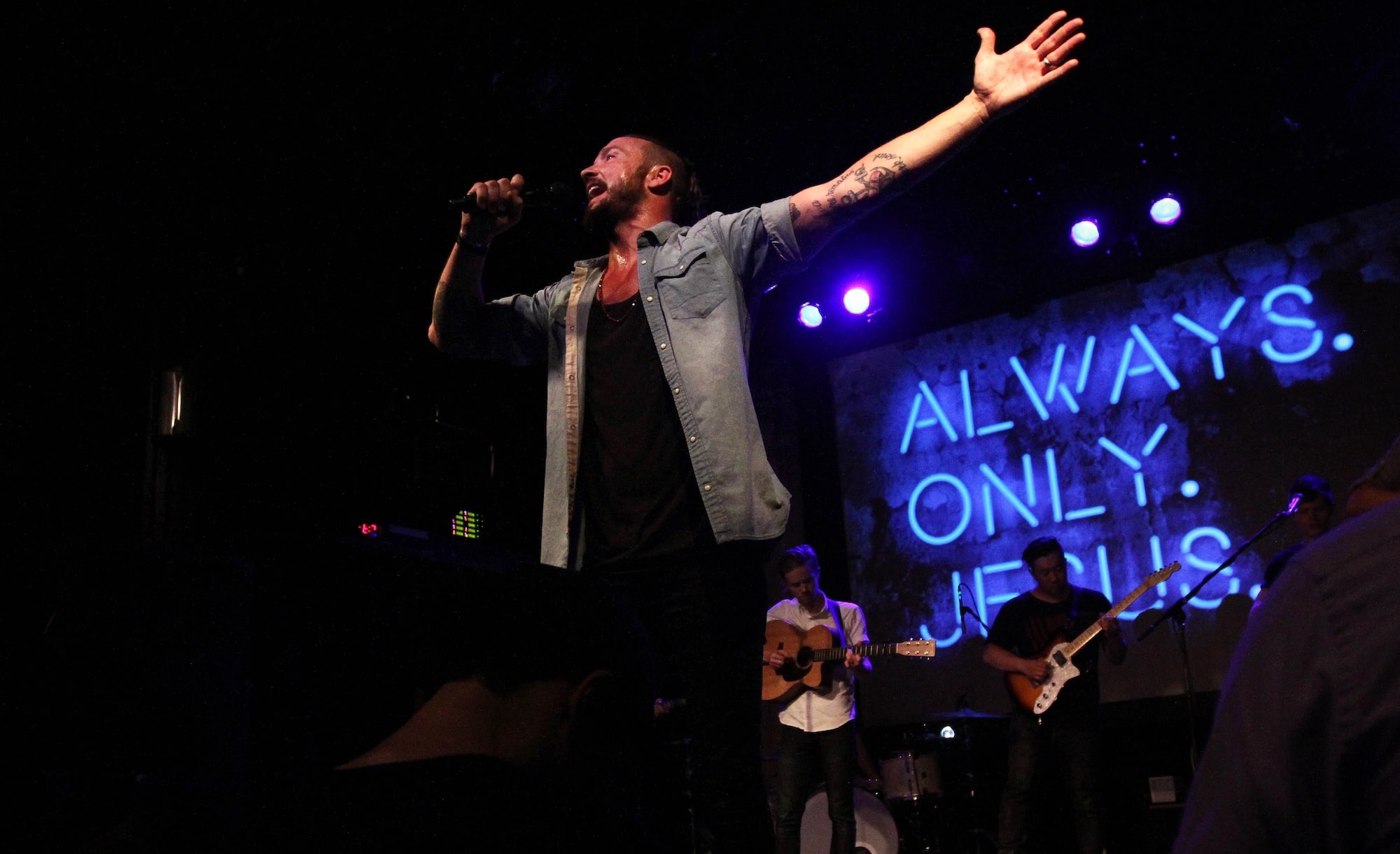 Hillsong announces investigation of NYC church after firing of