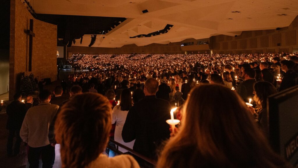 lakepointe church christmas candlelight service
