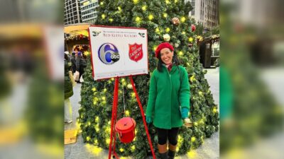 red kettle buckets salvation army