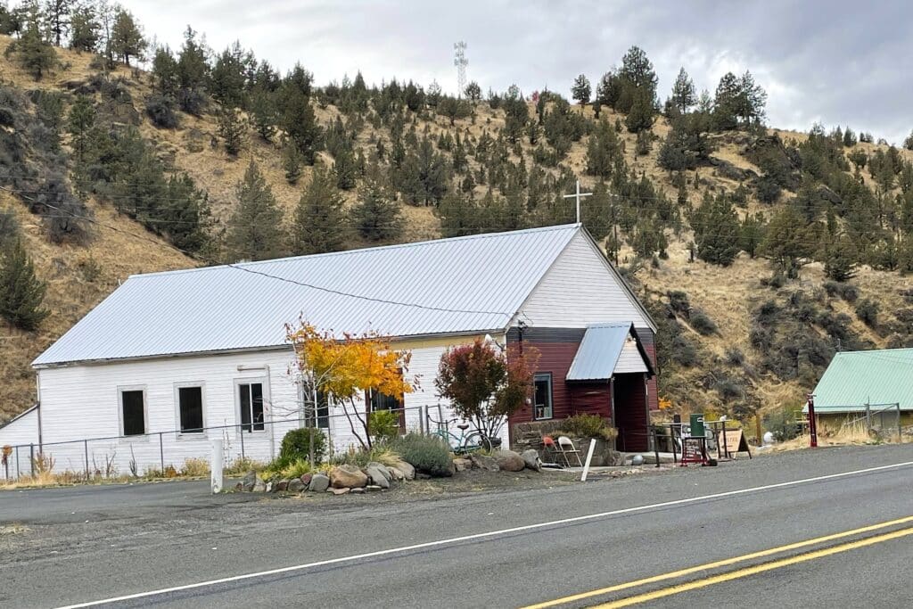 hostel oregon