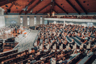 church attend attendance congregation