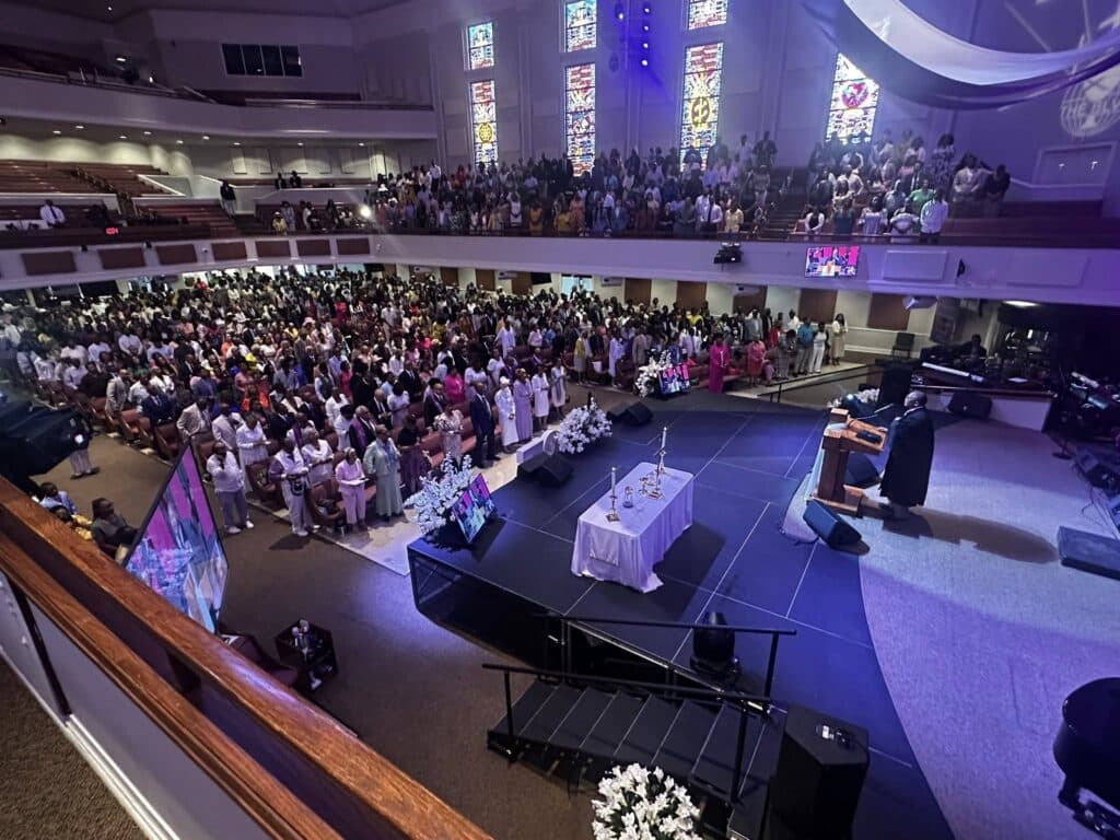 worship Mississippi Boulevard Christian Church