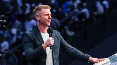 john cameron new zealand pastor